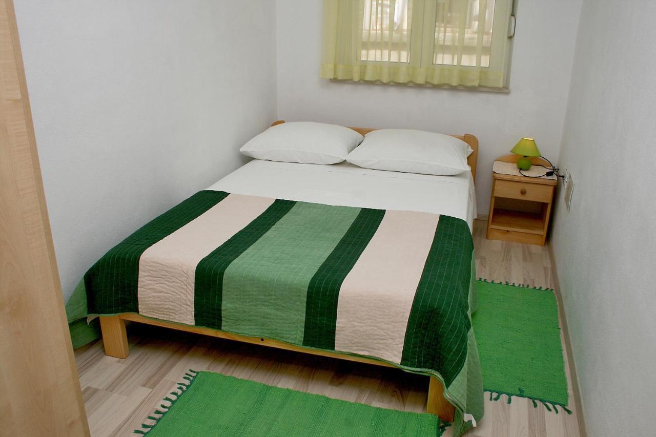 Apartments With A Parking Space Bilo, Primosten - 12870 Екстериор снимка